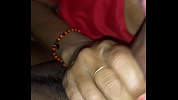 Cuando sales a trabajar tu mujer te hace cornudo con el vecino