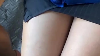 Vestido e sem calcinha na rua minha enteada safada fica me provocando