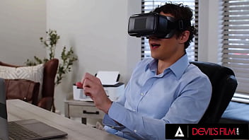 Hot girl rides hard cock in caught fapping office fuck