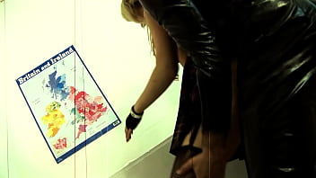 Threesome with 2 slutty milf