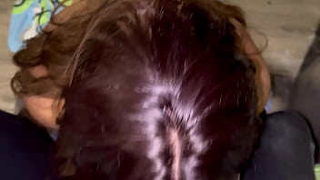 Latina culona horny aprueba el curso chupando la verga de su maestro pervertido