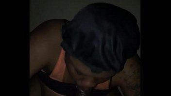 Ebony chick deepthroat