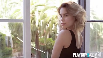 Venezuelan and american milf blondes exposes their hot naked bodies