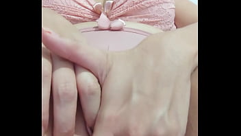 Exibida adora se mostrar para punheteiros