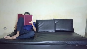 Cornudo no se da cuenta que gina se folla a su hijo