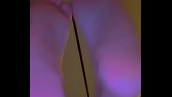 Lightskin girl shows toes and soles