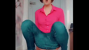 Innocent Looking Annemieke Riding Dildo In Front Of Cam thumbnail