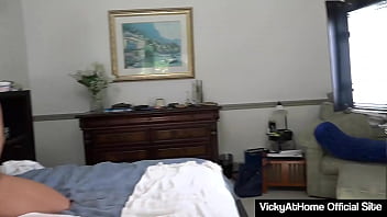 Lesbians vicky vette and lexi luna masturbating with their hitachis