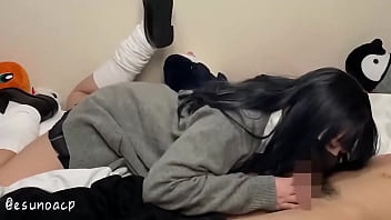 連れ込んだj○ギャルにフェラしてもらう動画