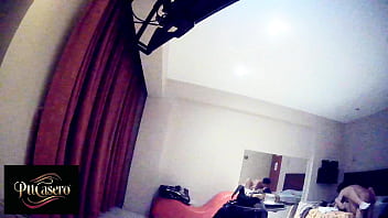 ¡alguien nos está mirando y escuchando grabamos esto en nuestro hotel parte 3 flash flash flash