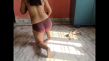 Hot dipali in saree showing her big fat ass