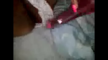 Masturbandose con dildo