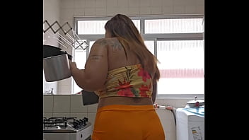 Usando Um Shorts Curto E Socado Pra Mostrar Que Eu Quero Vara thumbnail