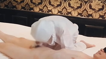 半導体製造工場勤務の巨乳人妻検査員の彼女が僕のペニスを手コキ、フェラチオして精液を搾り取る。home made amateur 個人撮影 kawasaki jk