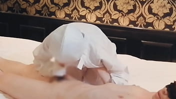 半導体製造工場勤務の巨乳人妻検査員の彼女が僕のペニスを手コキ、フェラチオして精液を搾り取る。home made amateur 個人撮影 kawasaki jk 半導体製造工場勤務の巨乳人妻検査員の彼女が僕のペニスを手コキ、フェラチオして精液を搾り取る。home made amateur 個人撮影 kawasaki jk