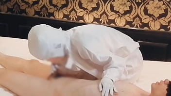 半導体製造工場勤務の巨乳人妻検査員の彼女が僕のペニスを手コキ、フェラチオして精液を搾り取る。home made amateur 個人撮影 kawasaki jk