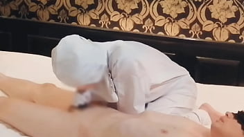 半導体製造工場勤務の巨乳人妻検査員の彼女が僕のペニスを手コキ、フェラチオして精液を搾り取る。home made amateur 個人撮影 kawasaki jk