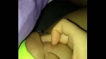 Teen pussy masturbate