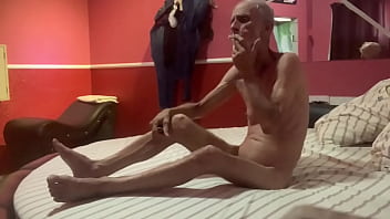 Me preparando para uma tarde com minha gata