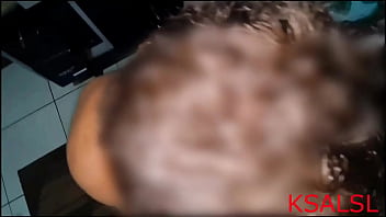 Gozei fazendo dpv dois na bucetinha ao mesmo tempo