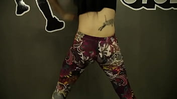 Twerk & booty shake dance contest sasha x twerk girls