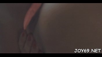 Solo gal rubs slit thoroughly