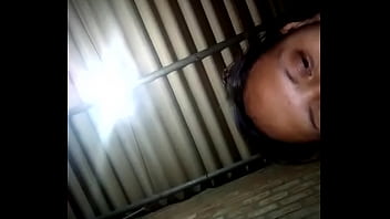 Timida Se Calienta Y Envía Video thumbnail