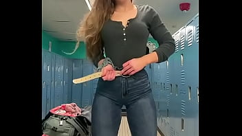 Qual o nome dela what's her name