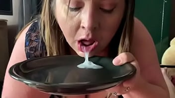 Sexy Bbw Licks Her Plate Clean thumbnail