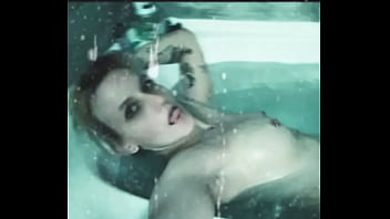 Jolene’s bath is her second home