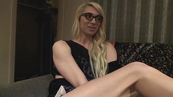 Holly Parker Talks Life And Career thumbnail