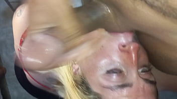 Brunilov deepvane se la come entera