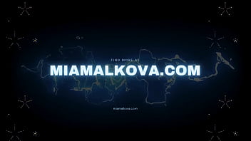 Just a cute fuckdoll who wants to drain your balls