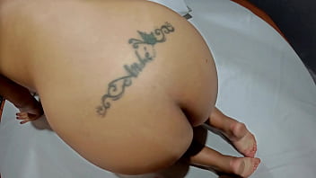 Corno lukas fode a buceta arrombada da nicoly recém gozada por outro