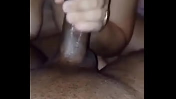 Meu prazer é humilhar meu corno e bater uma punheta bem molhadinha