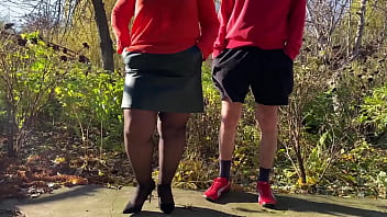 When my curvy mother in law does this it turns me on like hell