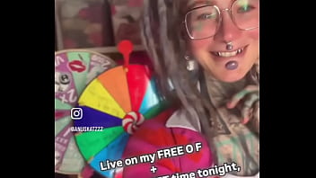 I will be live caming tonight tomorrow and friday ️join me and let us have some fun