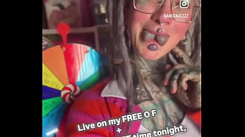 I will be live caming tonight tomorrow and friday ️join me and let us have some fun