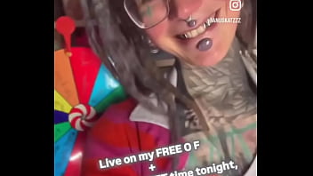 I will be live caming tonight tomorrow and friday ️join me and let us have some fun