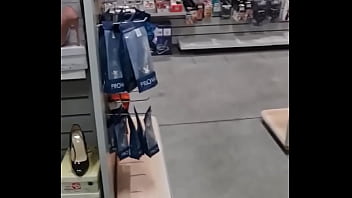 Petit tour dans mon sexshop préféré