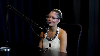 Seu primeiro show foi um sucesso gravou para produtoras não gostou de fazer inversão e o fetiche barbara sol watch sheer red