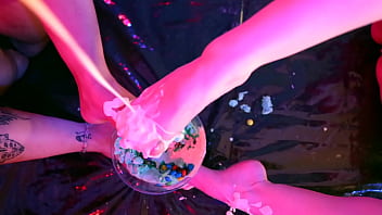 Lesbian Dirty Feet Fetish thumbnail