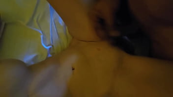 Casal no sigilo gozada nela