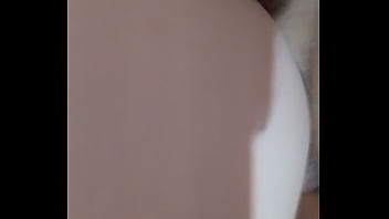 Grávidinha safada tirando leite do seu macho