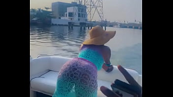 Getting horny while shaking my ass