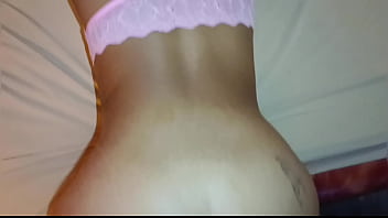 Fudendo a borboletinha e dando leite na boca