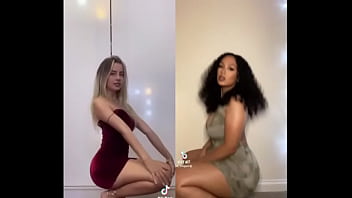 Tiktok challenge white girs vs black girls