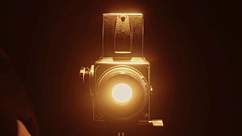 Peitinho bicudo jorrando leite enquanto essa putinha se acaba na siririca