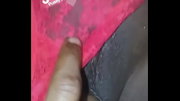 Juicybabyyy pussy play wit urs truely urchocolatesecret