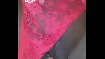 Juicybabyyy pussy play wit urs truely urchocolatesecret